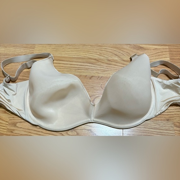 Skims Beige Women's Bra size 38DDDD NWT - Picture 2 of 6